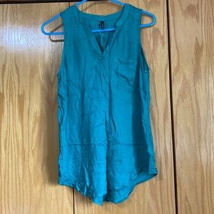 NWT Maurice’s medium green sleeveless top